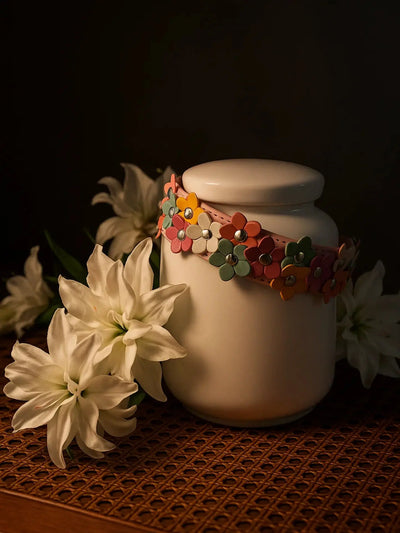 Alba en Minnepote Urne med egenskaper av keramikk og designet av Minnepote