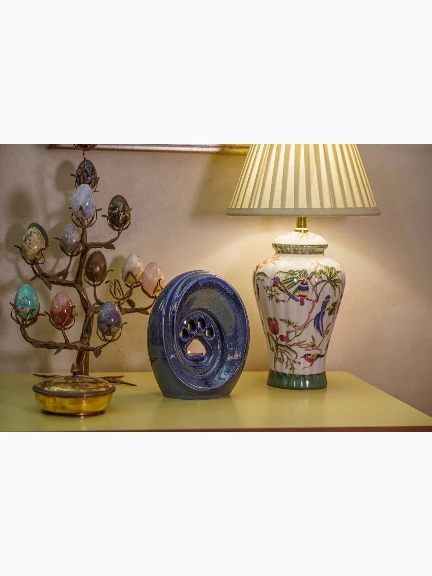 Pote en Minnepote Urne med egenskaper av keramikk og designet av Pulvis